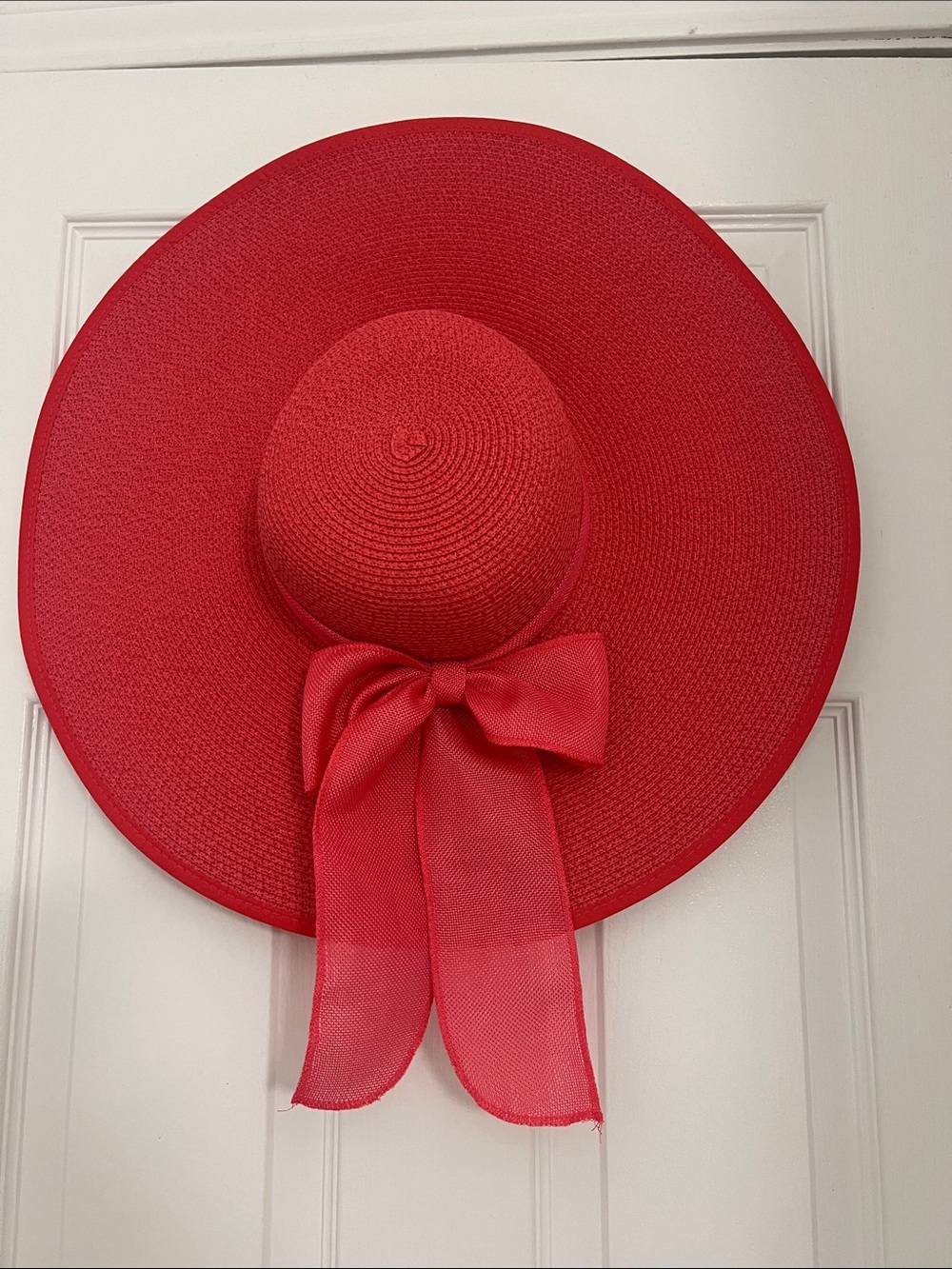 Women’s Red Wide-Brim Sun Hat with Bow Accent
